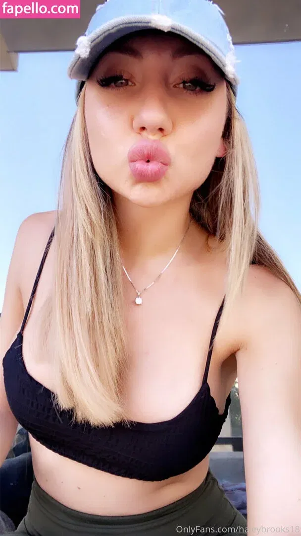 Haleybrooks18 Onlyfans Photo Gallery 