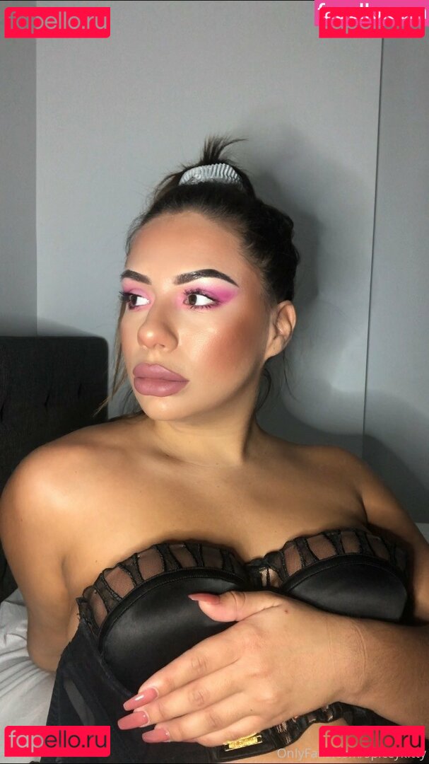 kittycatxx Nude Onlyfans Photo 19