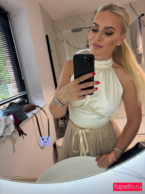 Thalia Hall Nude Onlyfans Photo 19