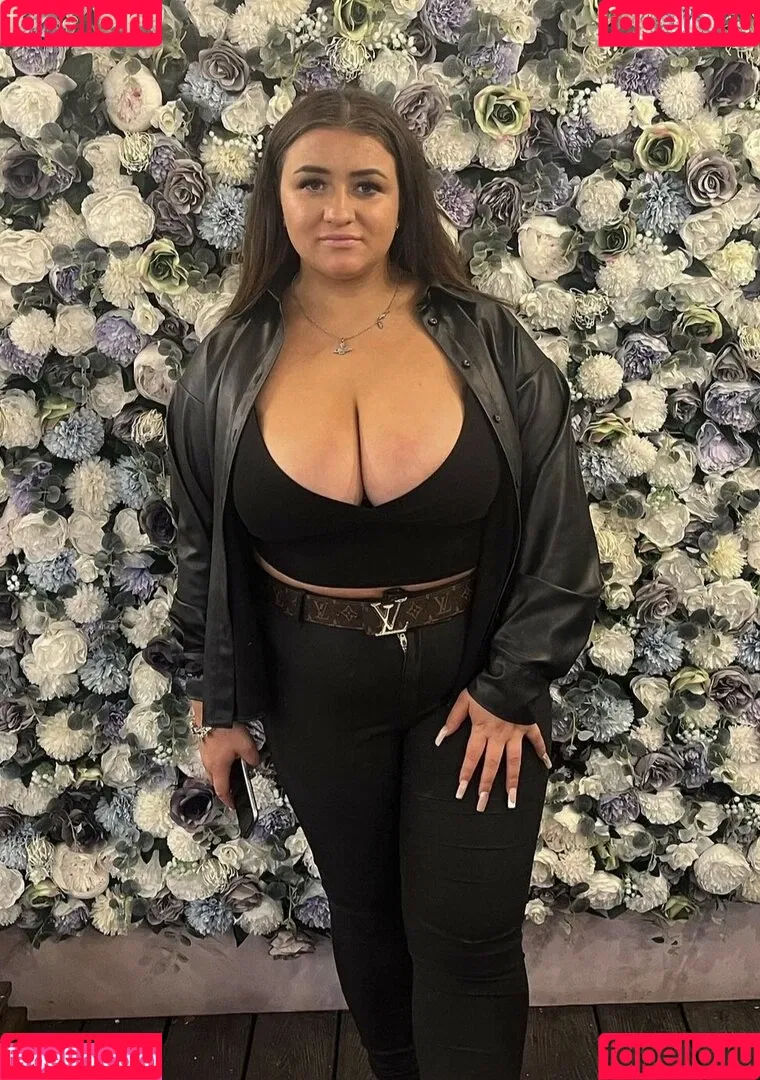 averillxo Onlyfans Photo Gallery 
