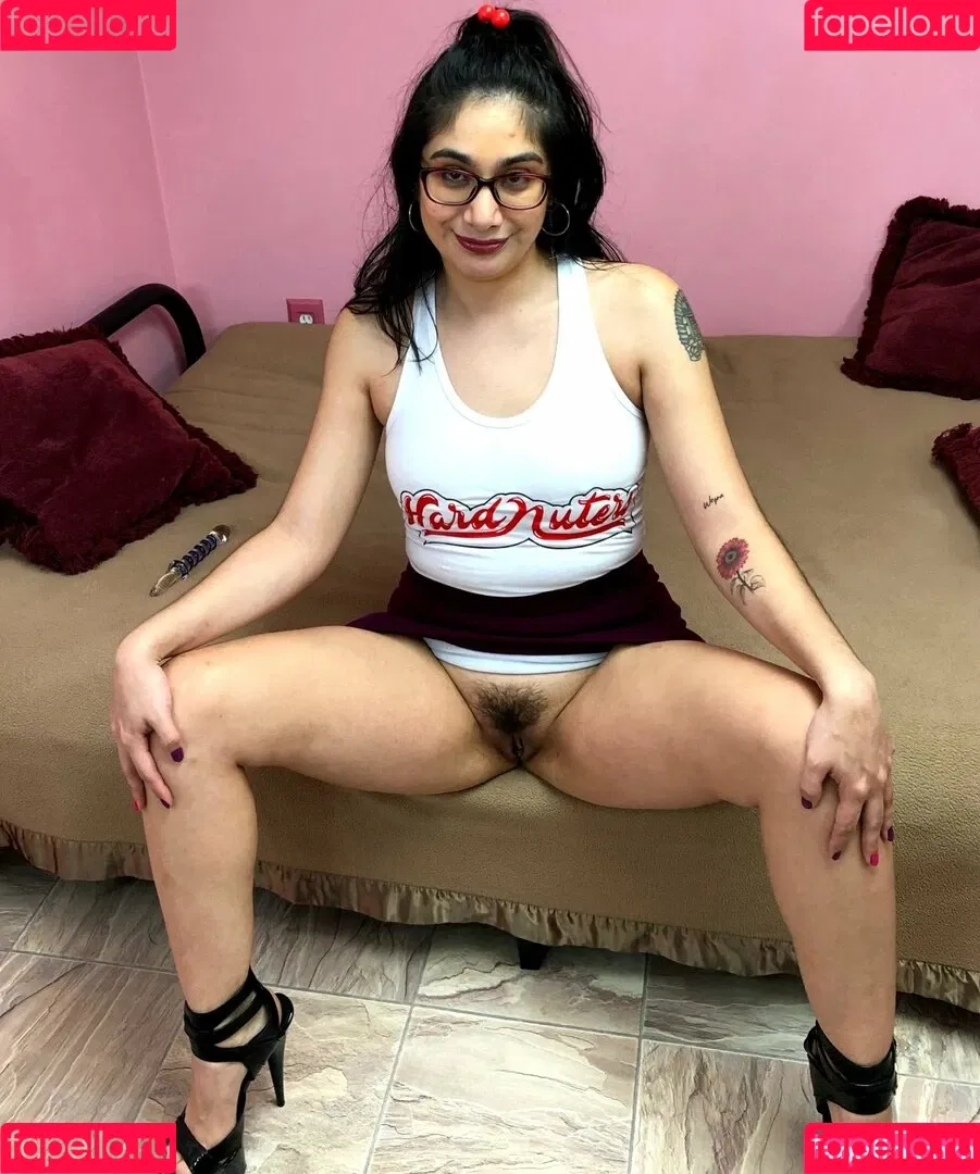 Lucy Sunflower Onlyfans Photo Gallery 