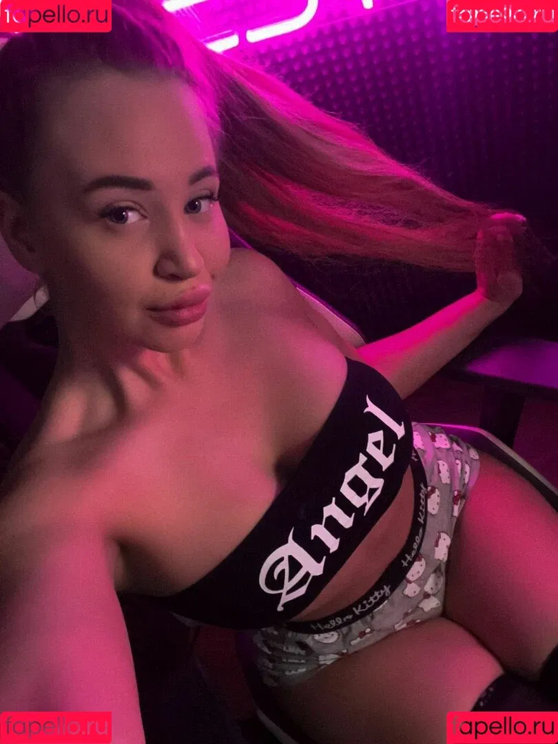 natasha.westyy Onlyfans Photo Gallery 