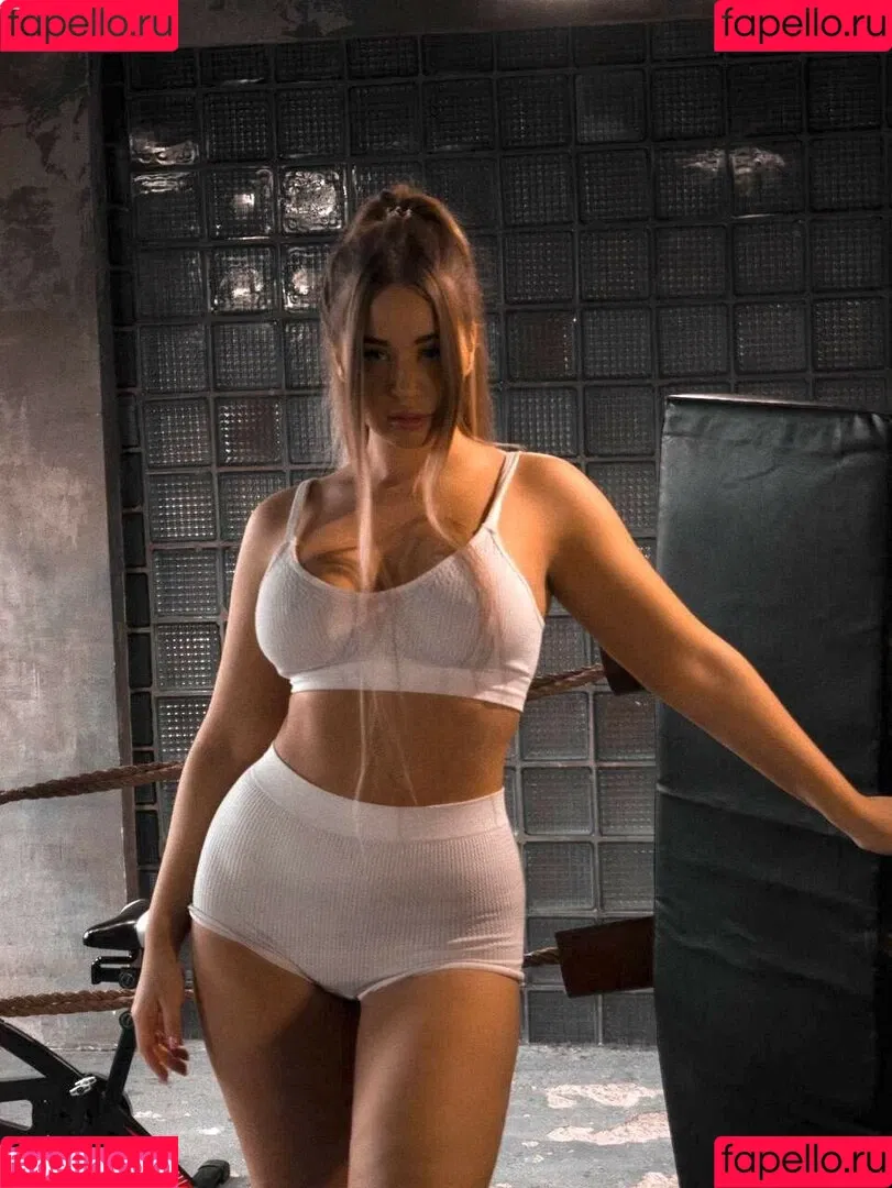 natasha.westyy Onlyfans Photo Gallery 