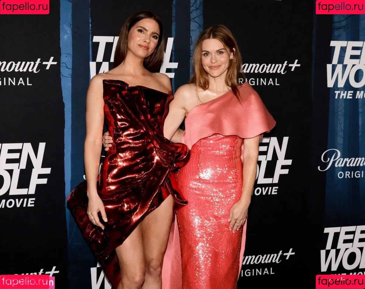 Shelley Hennig Onlyfans Photo Gallery 
