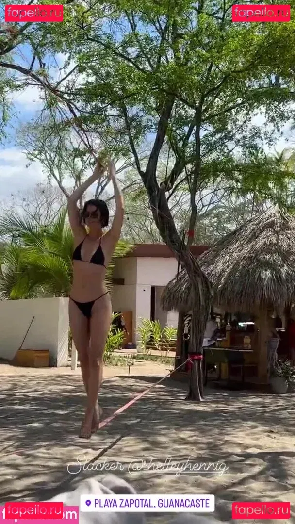 Shelley Hennig Onlyfans Photo Gallery 