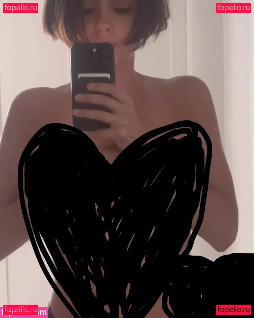 Shelley Hennig Onlyfans Photo Gallery 