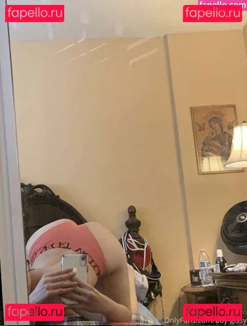bby-gissy Onlyfans Photo Gallery 