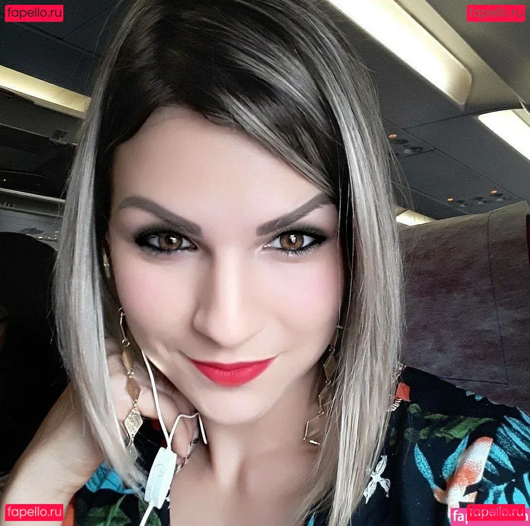 Renata Godio Onlyfans Photo Gallery 