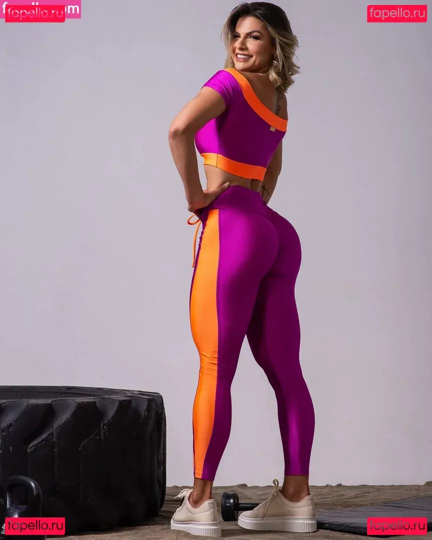 Renata Godio Onlyfans Photo Gallery 