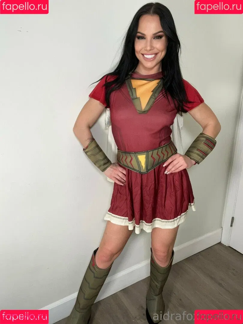 Aidra Fox Onlyfans Photo Gallery 