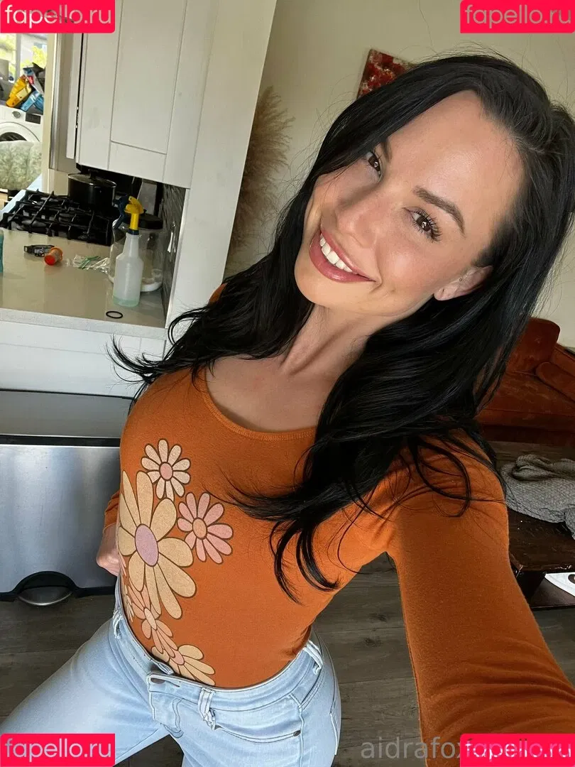 Aidra Fox Onlyfans Photo Gallery 