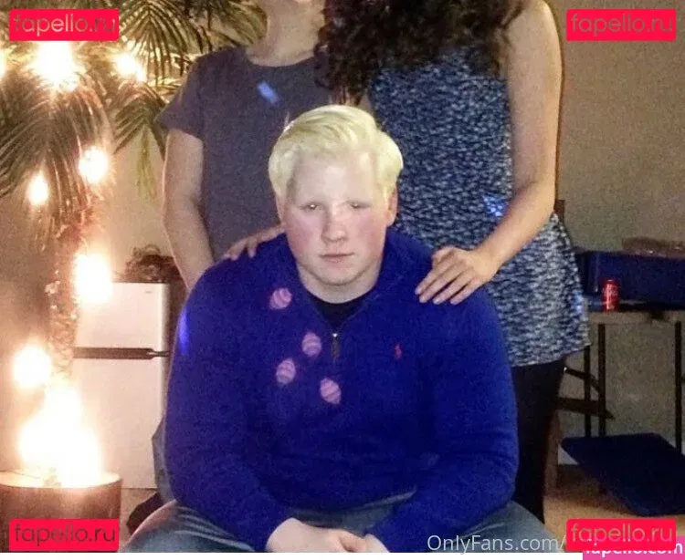 roaminghog Onlyfans Photo Gallery 