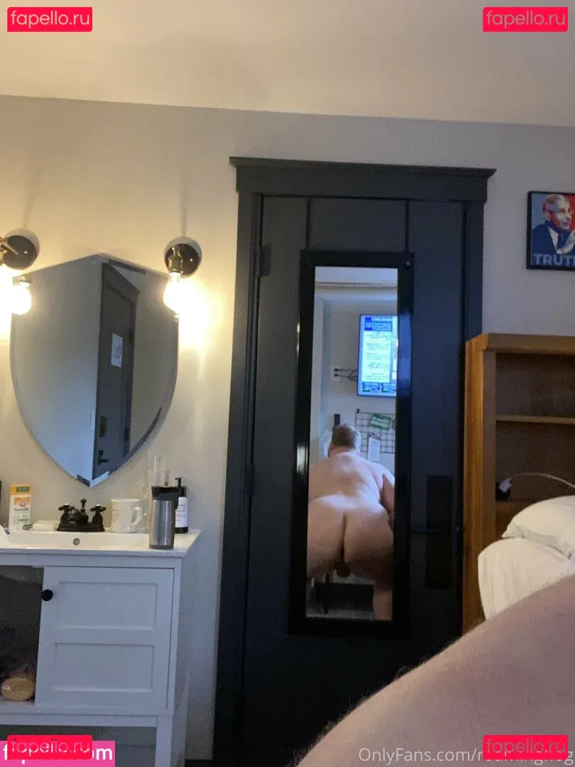 roaminghog Onlyfans Photo Gallery 