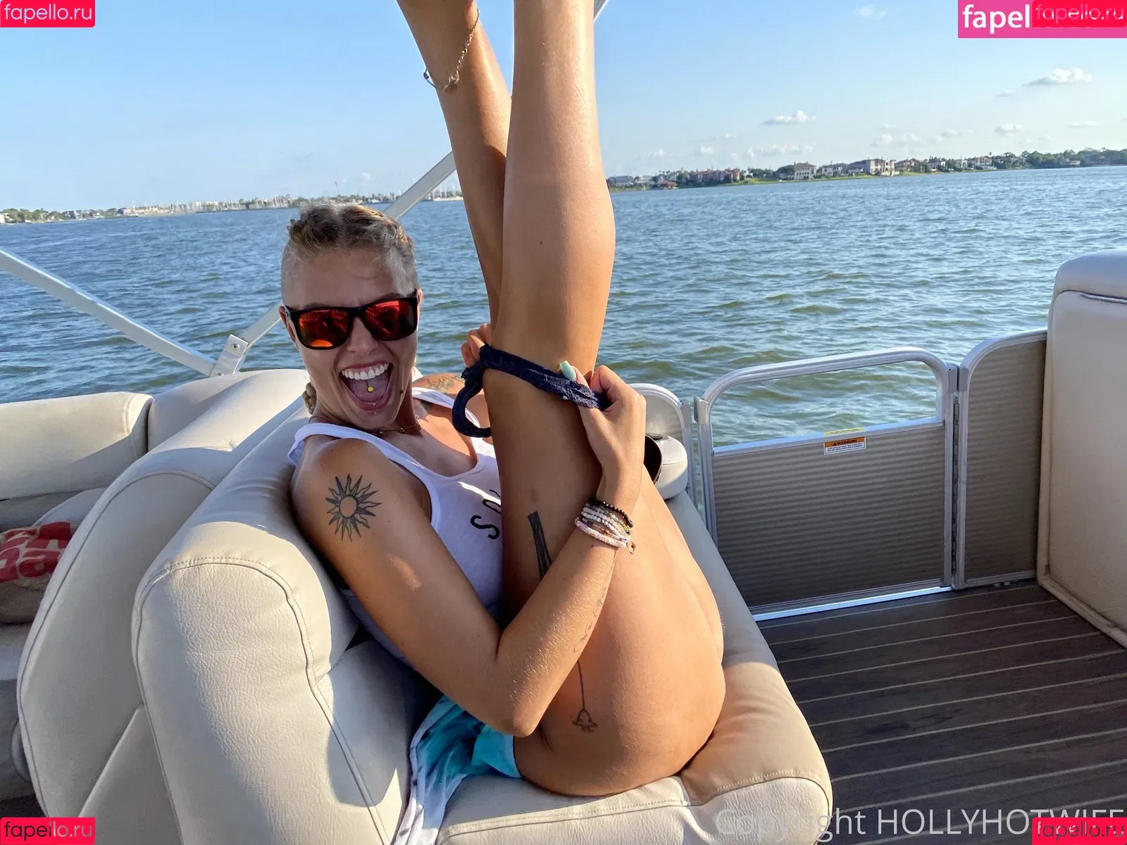 hollyhotwife Onlyfans Photo Gallery 