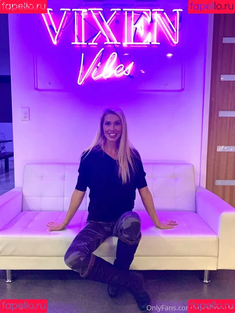hollyhotwife Onlyfans Photo Gallery 