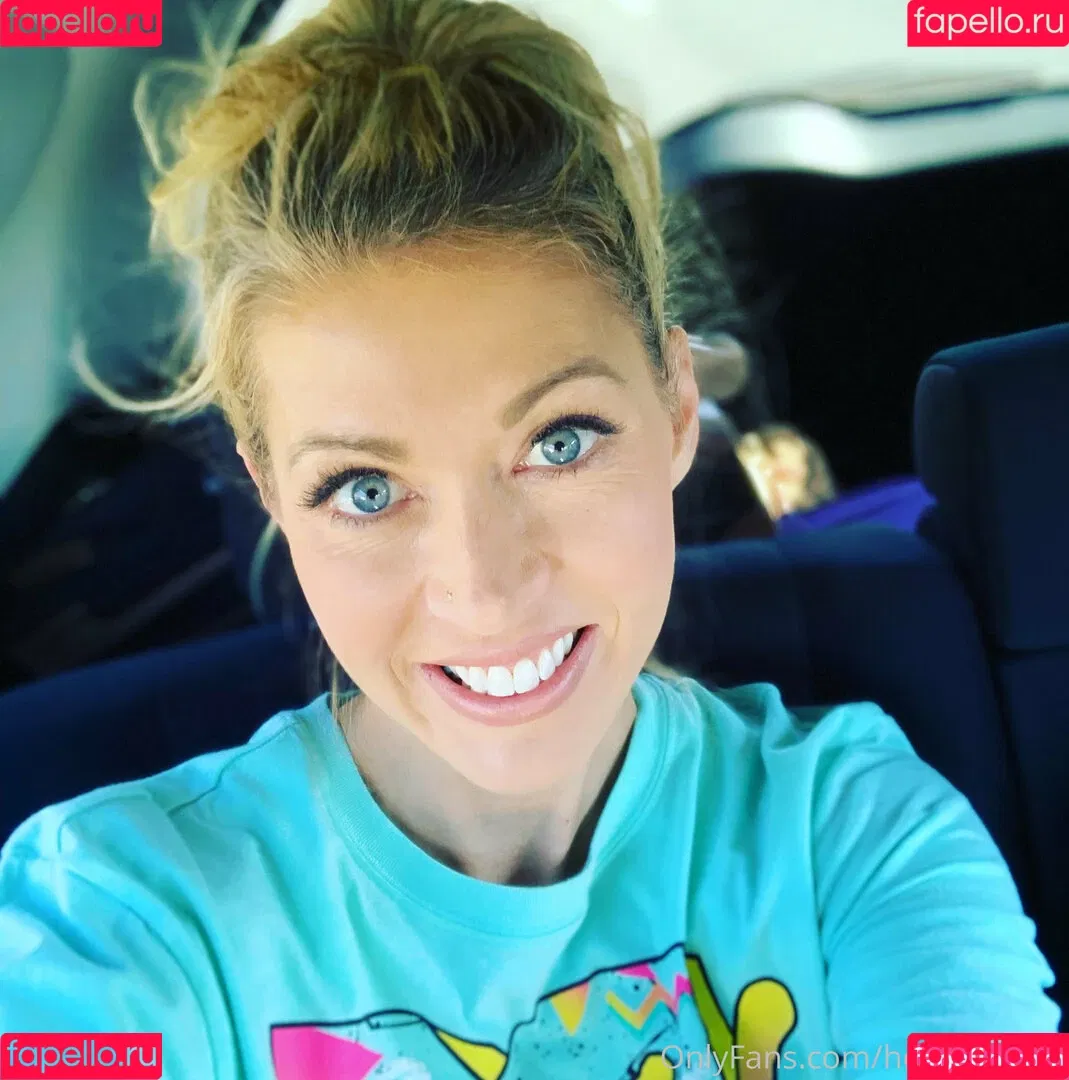 hollyhotwife Onlyfans Photo Gallery 