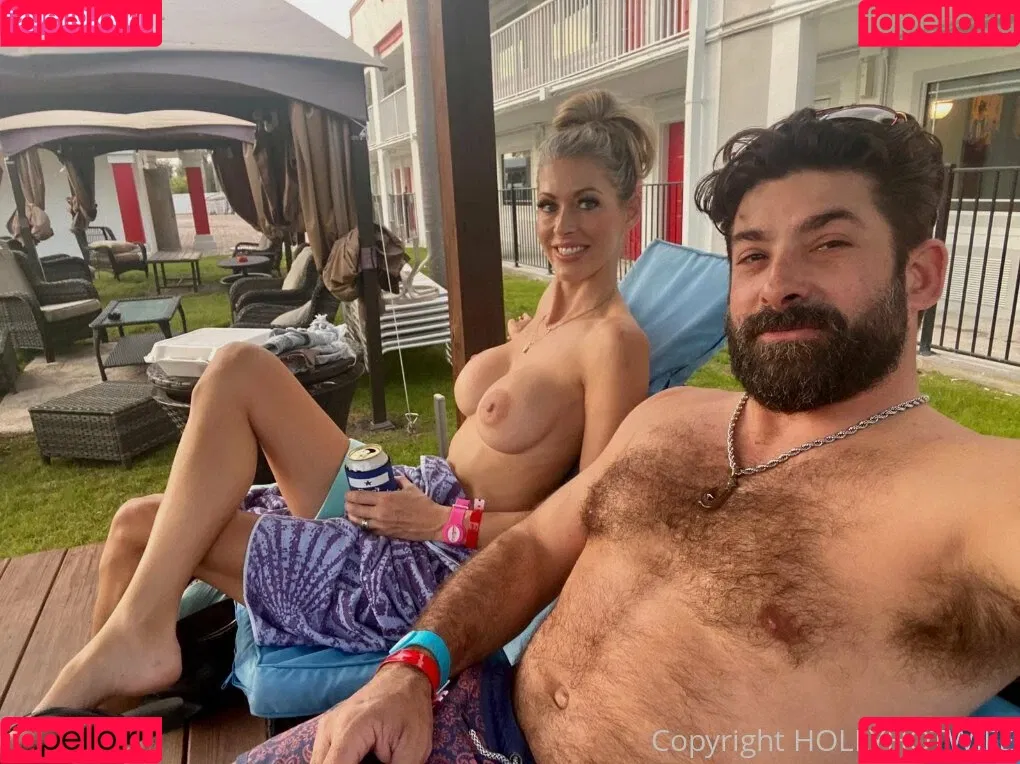 hollyhotwife Onlyfans Photo Gallery 
