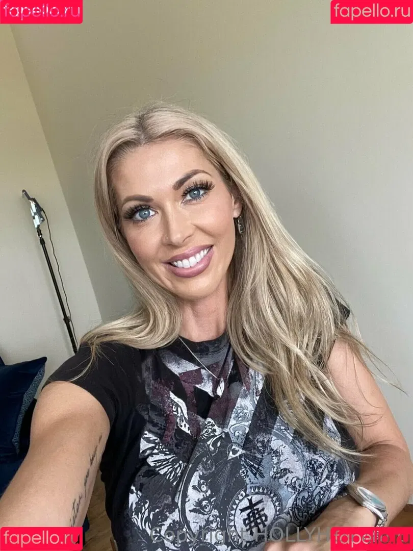 hollyhotwife Onlyfans Photo Gallery 