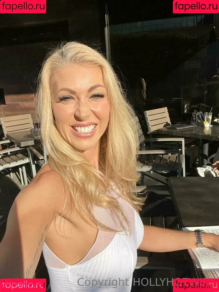 hollyhotwife Onlyfans Photo Gallery 