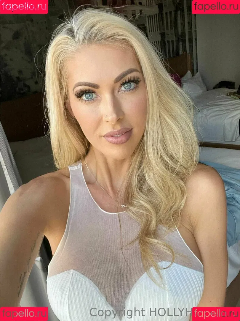 hollyhotwife Onlyfans Photo Gallery 