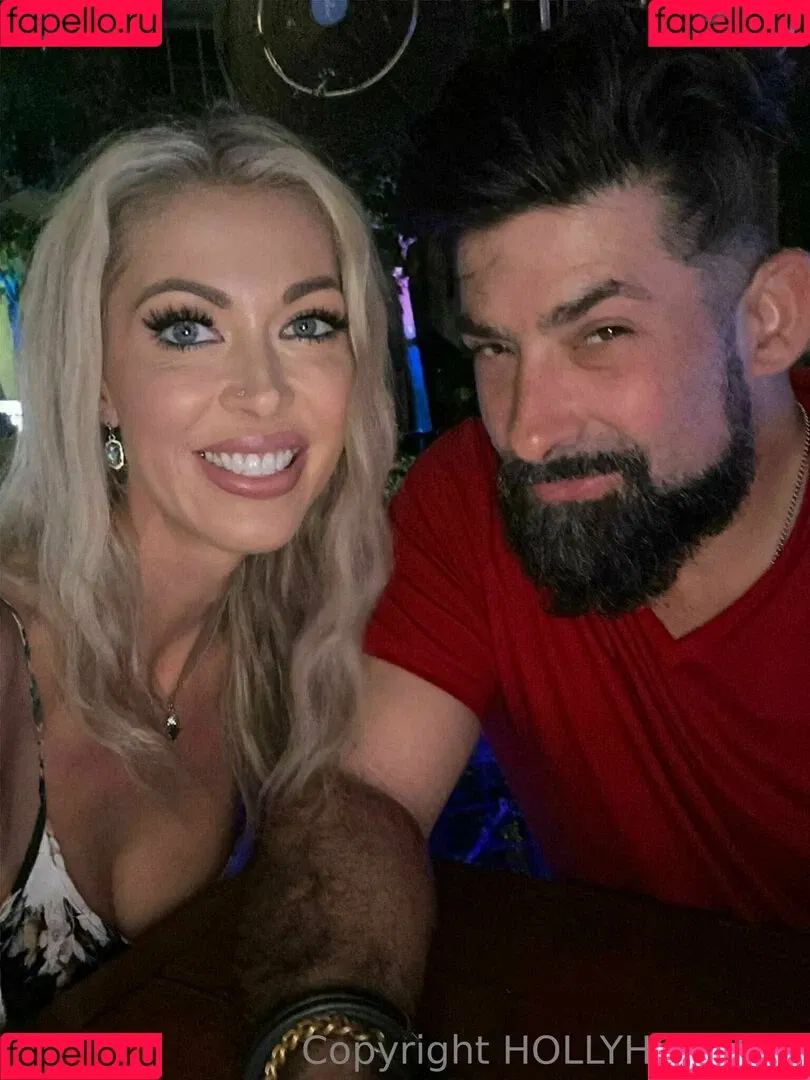 hollyhotwife Onlyfans Photo Gallery 