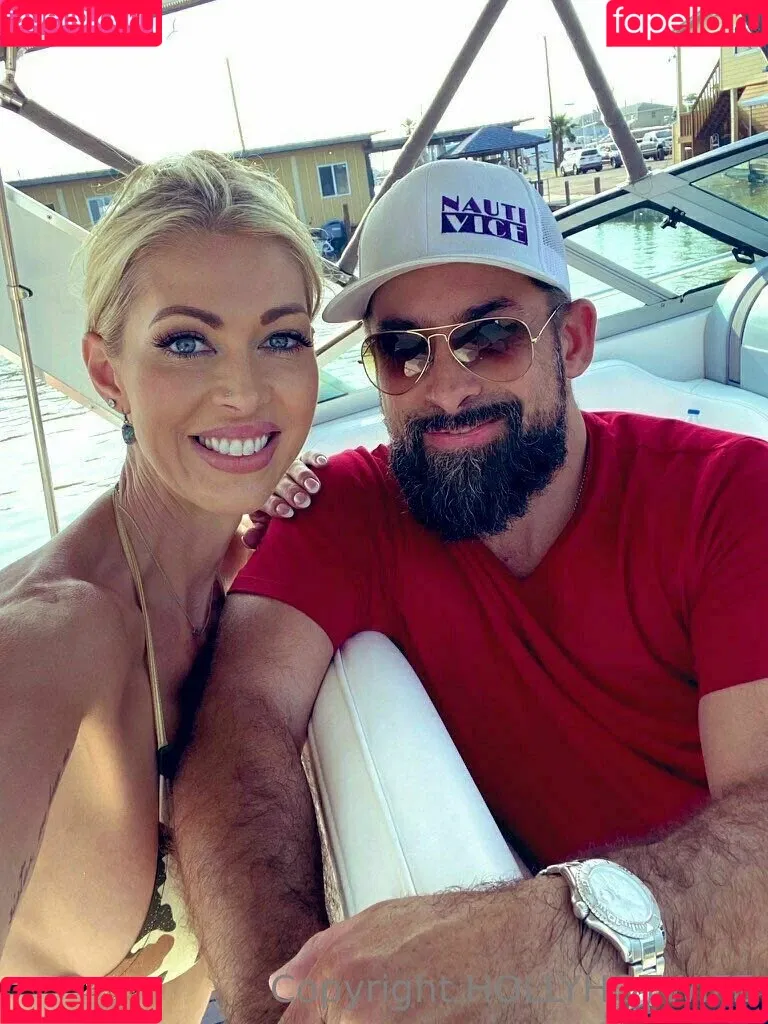 hollyhotwife Onlyfans Photo Gallery 