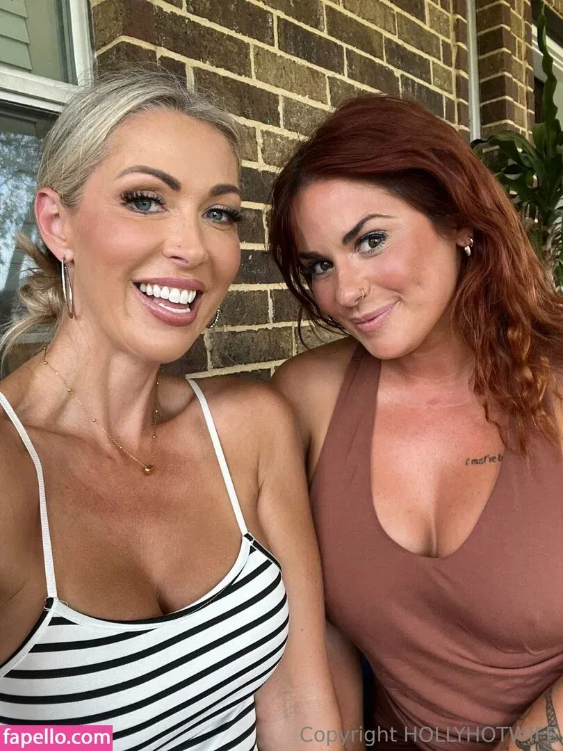 hollyhotwife Onlyfans Photo Gallery 