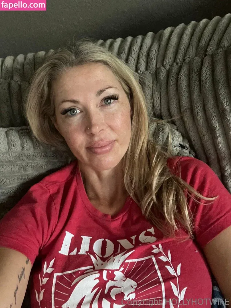 hollyhotwife Onlyfans Photo Gallery 