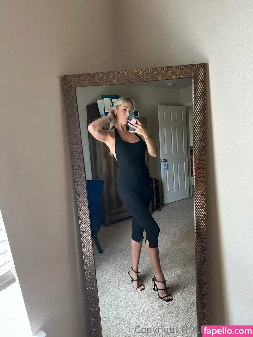 hollyhotwife Onlyfans Photo Gallery 