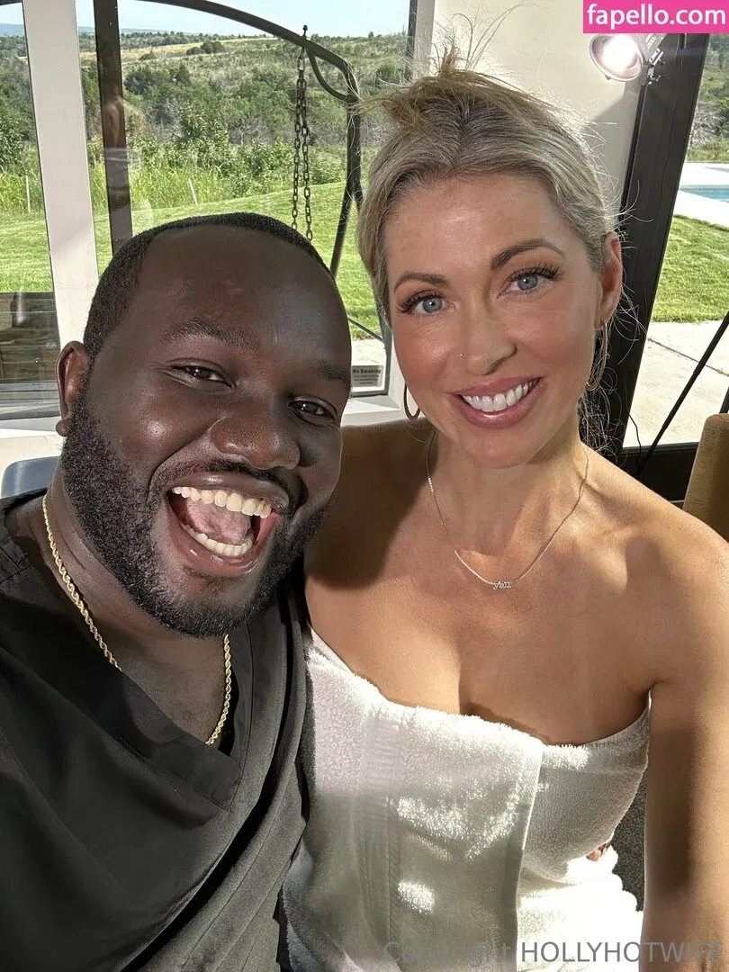 hollyhotwife Onlyfans Photo Gallery 