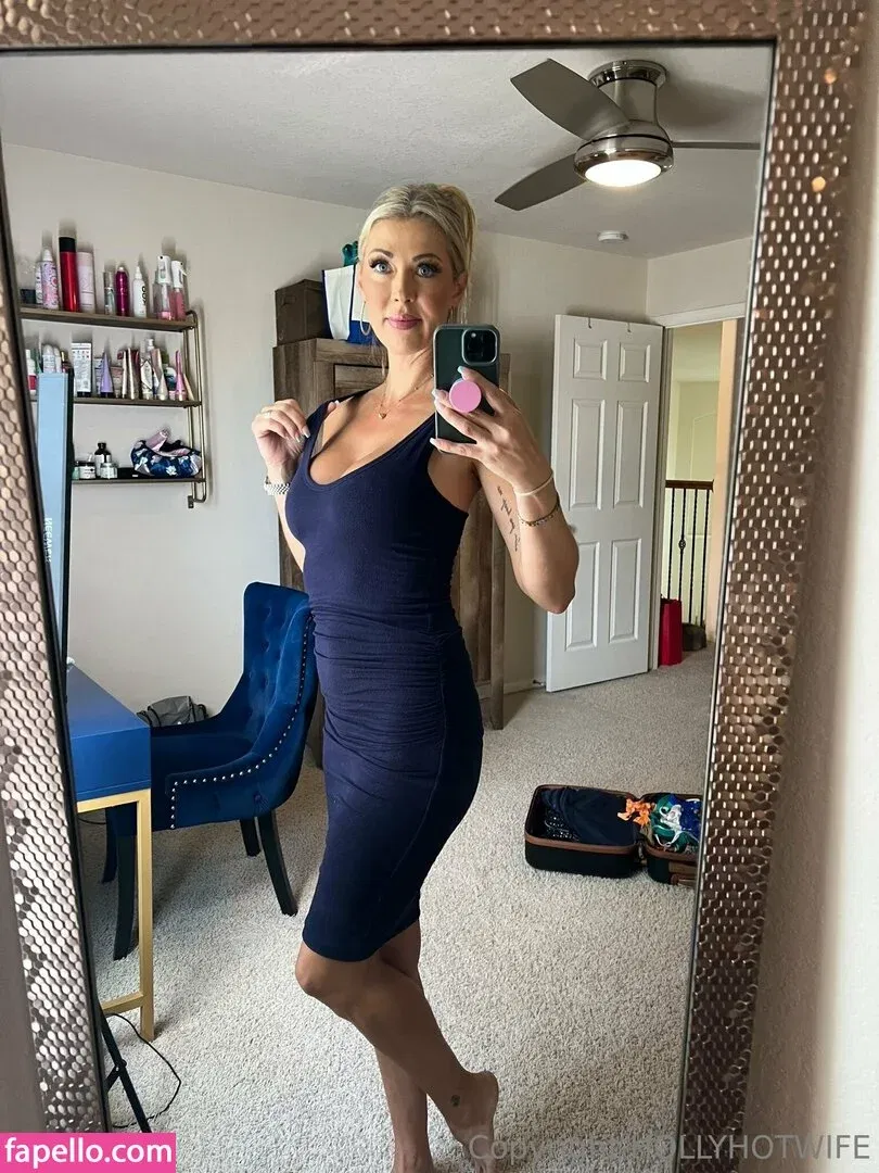hollyhotwife Onlyfans Photo Gallery 