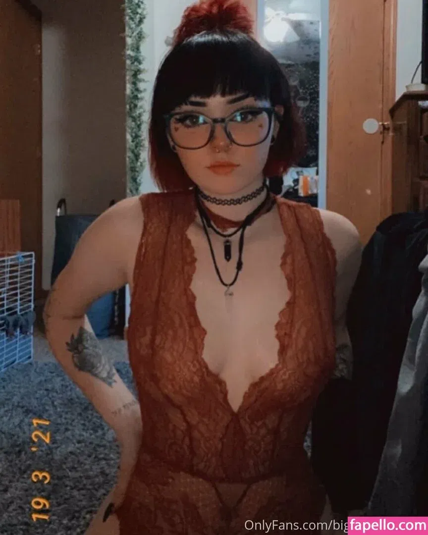 biggtittygothgirl Onlyfans Photo Gallery 