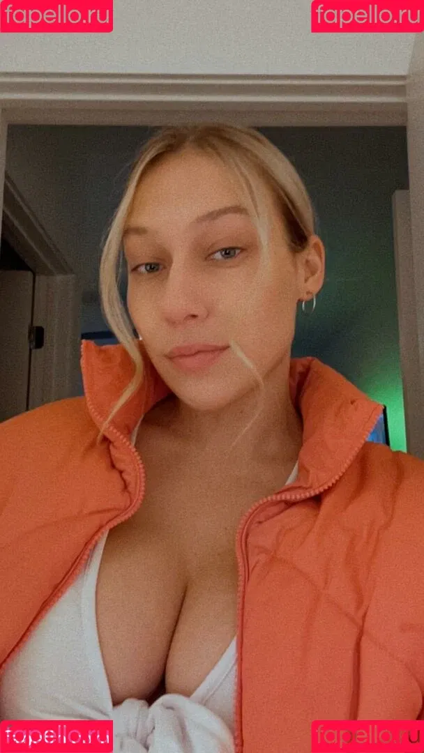 Claire Grimes Onlyfans Photo Gallery 