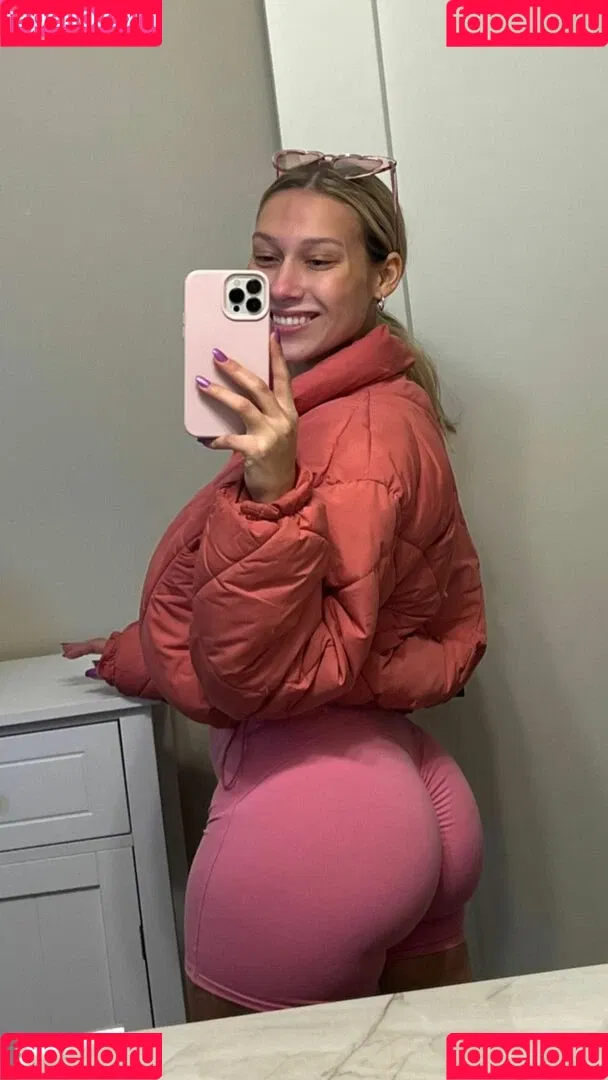 Claire Grimes Onlyfans Photo Gallery 