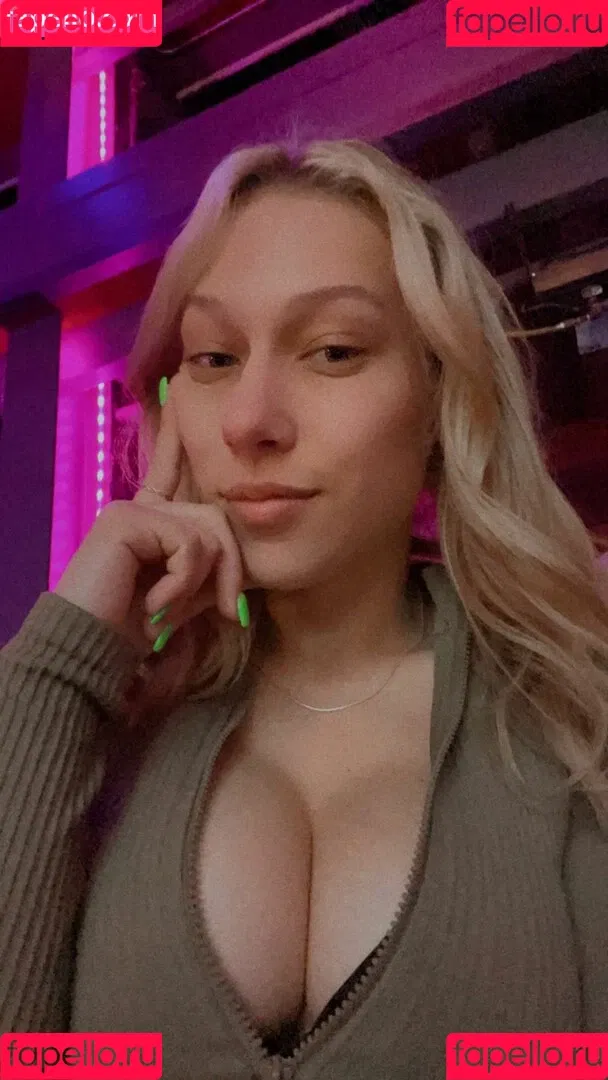 Claire Grimes Onlyfans Photo Gallery 
