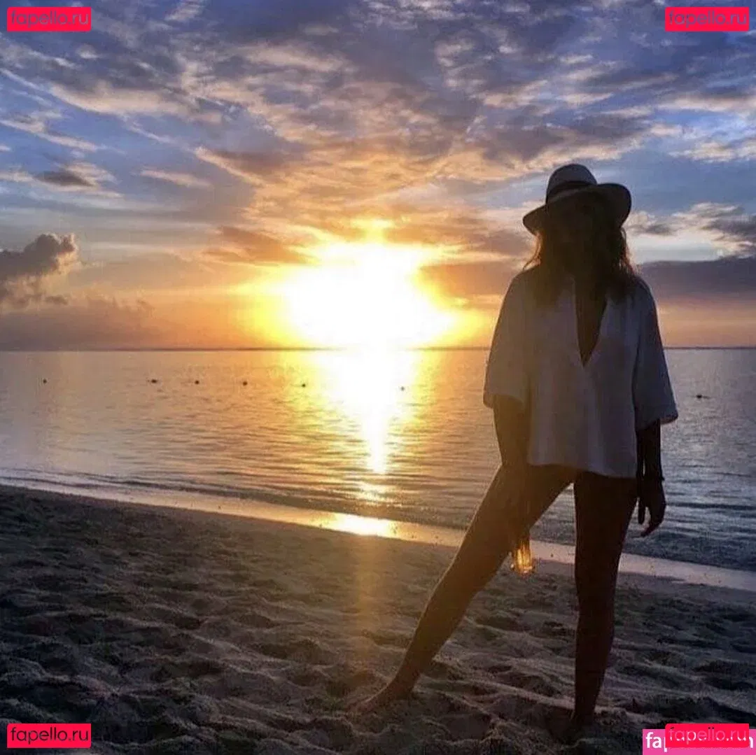 Jodie Comer Onlyfans Photo Gallery 