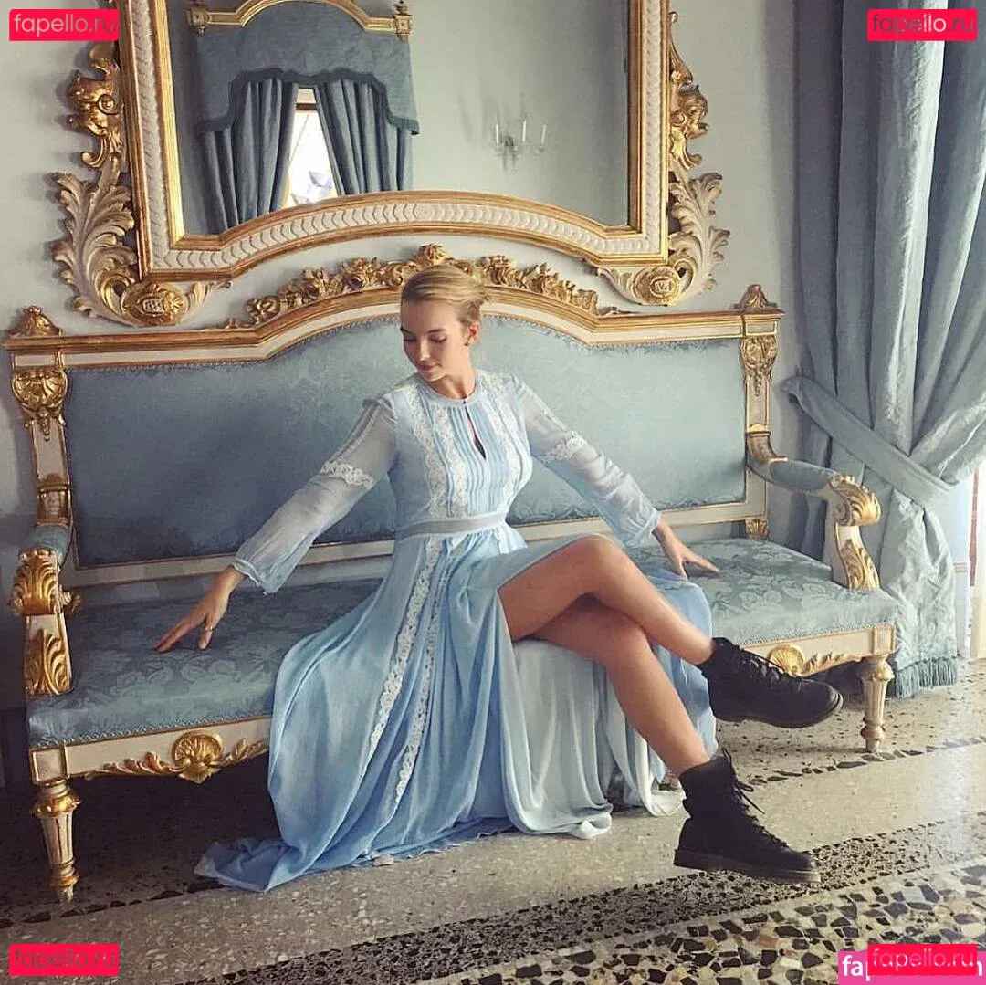 Jodie Comer Onlyfans Photo Gallery 