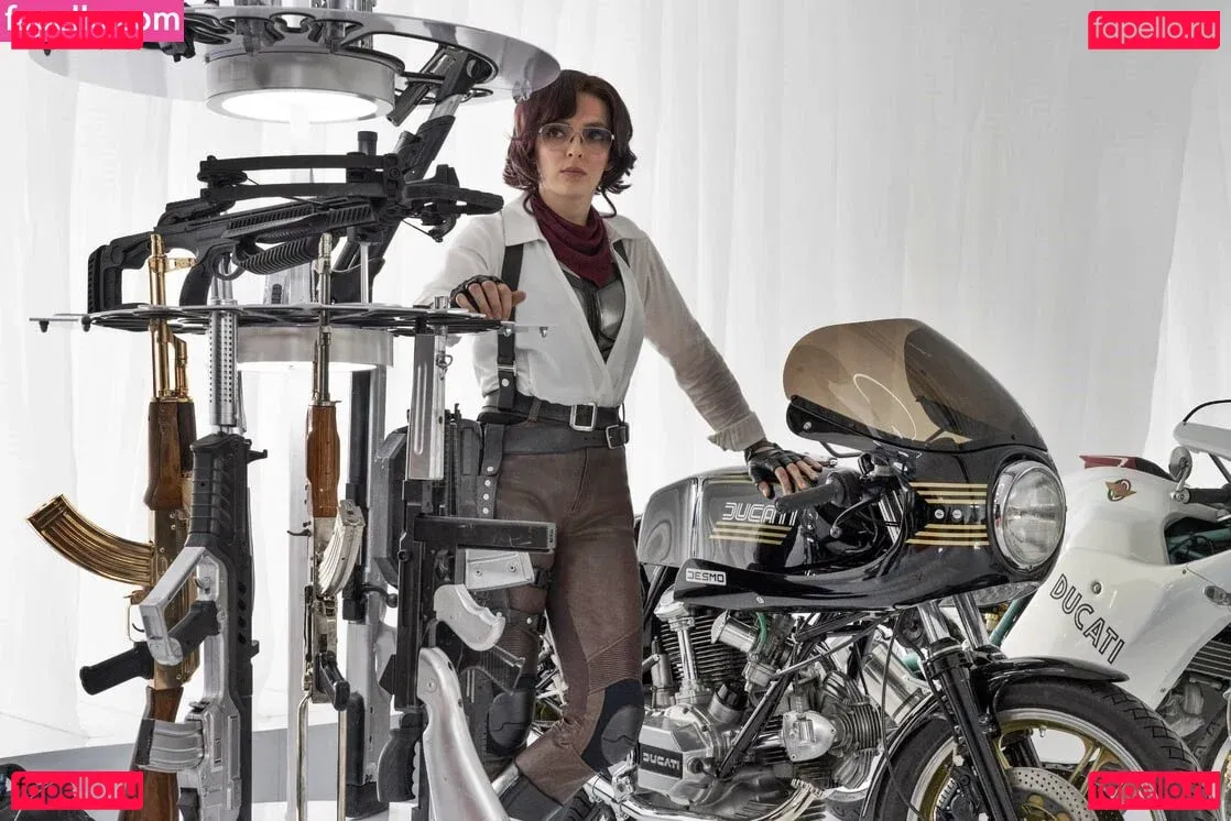 Jodie Comer Onlyfans Photo Gallery 