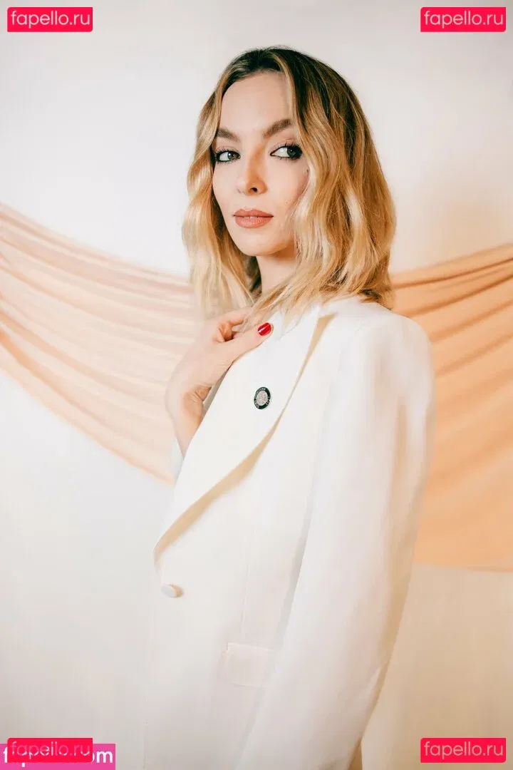 Jodie Comer Onlyfans Photo Gallery 