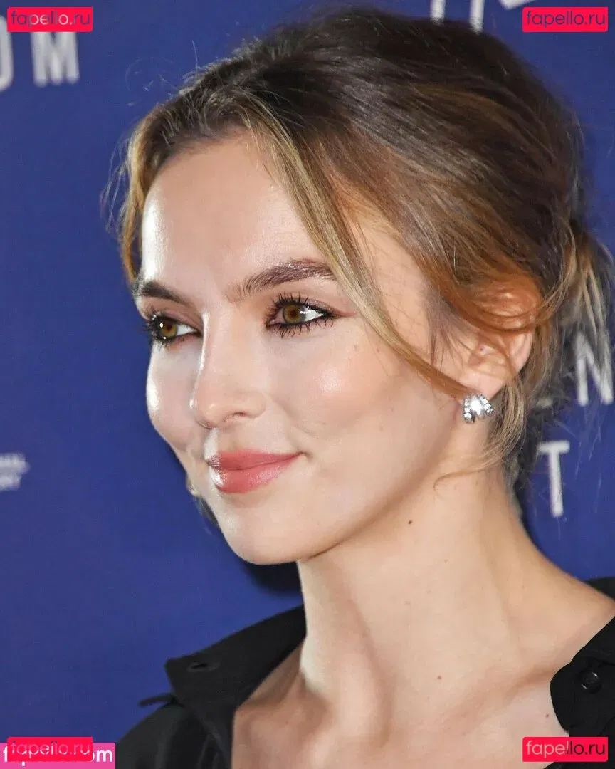 Jodie Comer Onlyfans Photo Gallery 