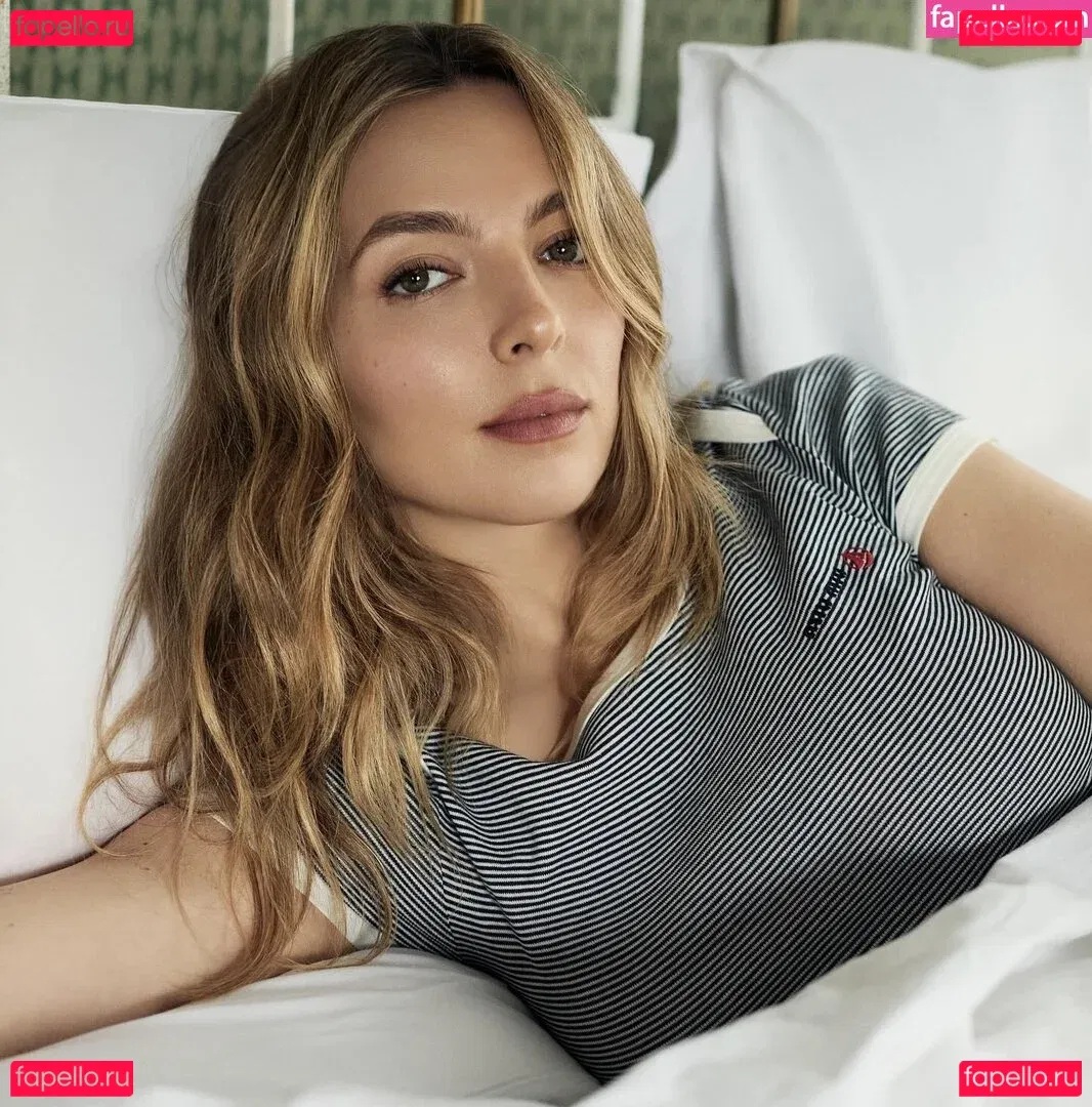 Jodie Comer Onlyfans Photo Gallery 