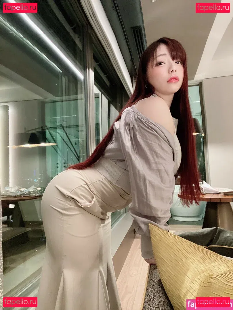 tina.ts Onlyfans Photo Gallery 