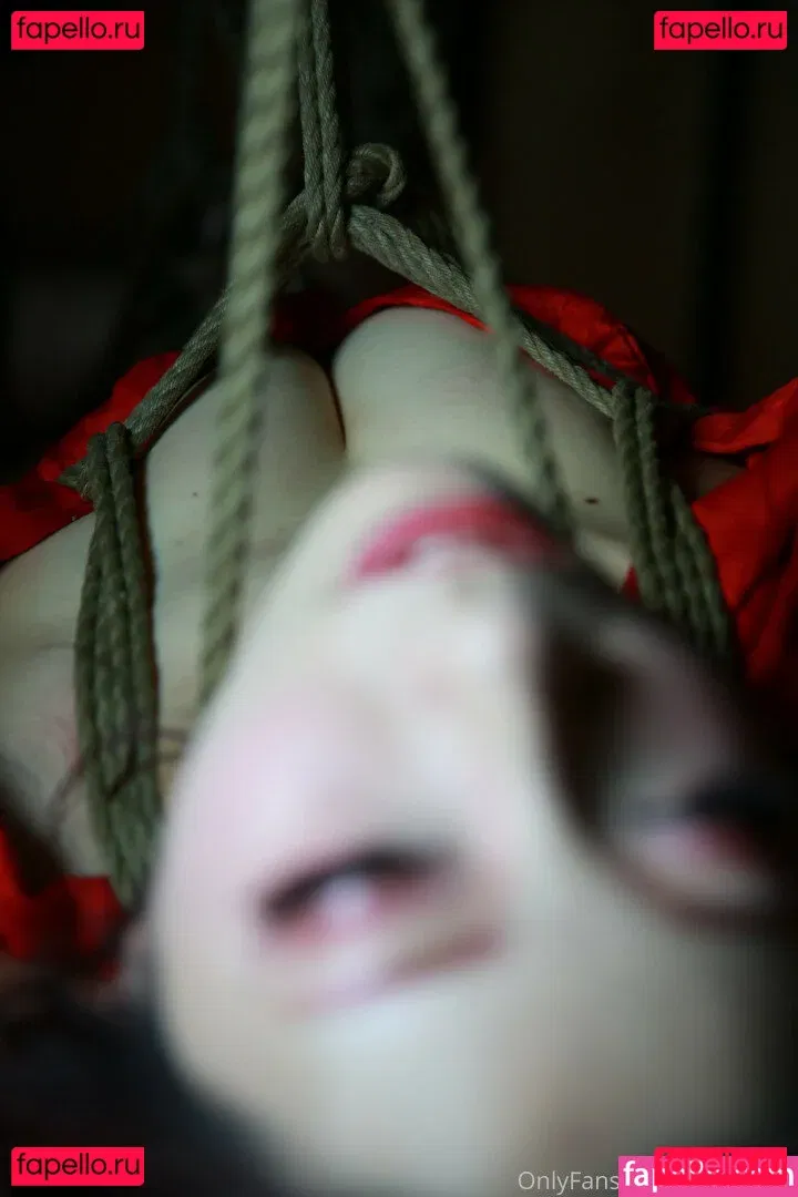 tina.ts Onlyfans Photo Gallery 