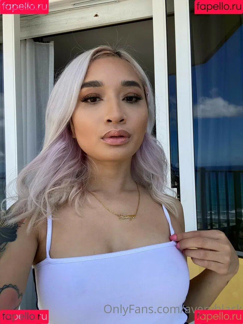 Avery Black Onlyfans Photo Gallery 