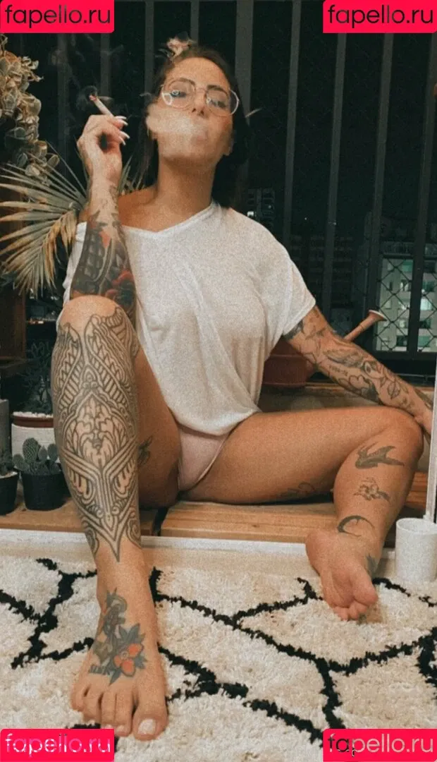 Cauuution Onlyfans Photo Gallery 