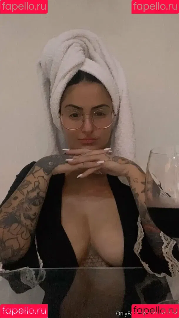 Cauuution Onlyfans Photo Gallery 