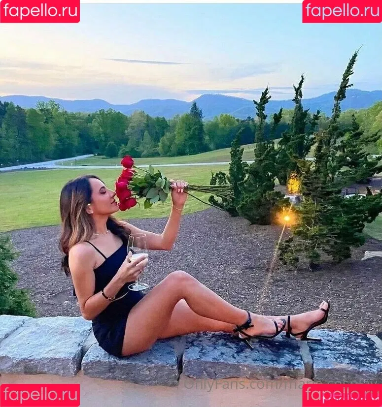 maria.cosplay Onlyfans Photo Gallery 