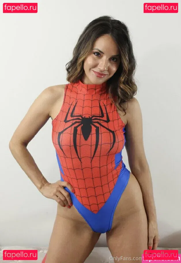 maria.cosplay Onlyfans Photo Gallery 