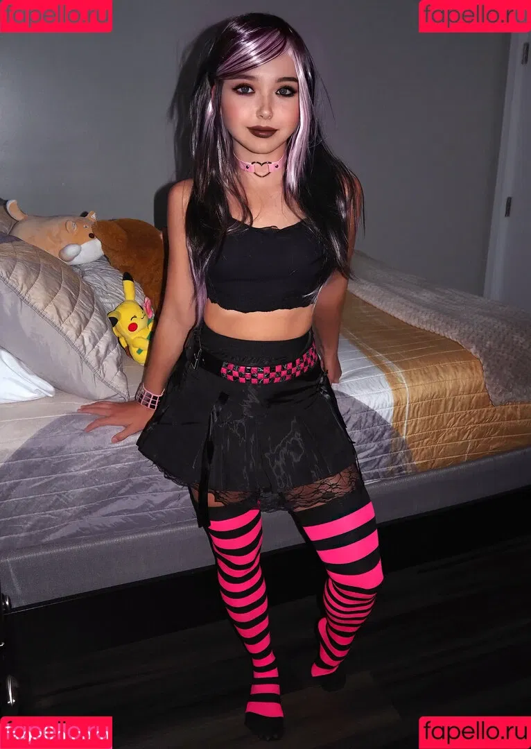 a-girl Onlyfans Photo Gallery 