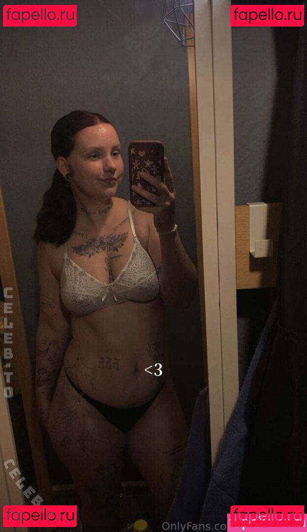 Celine Luchs Nude Onlyfans Photo 8